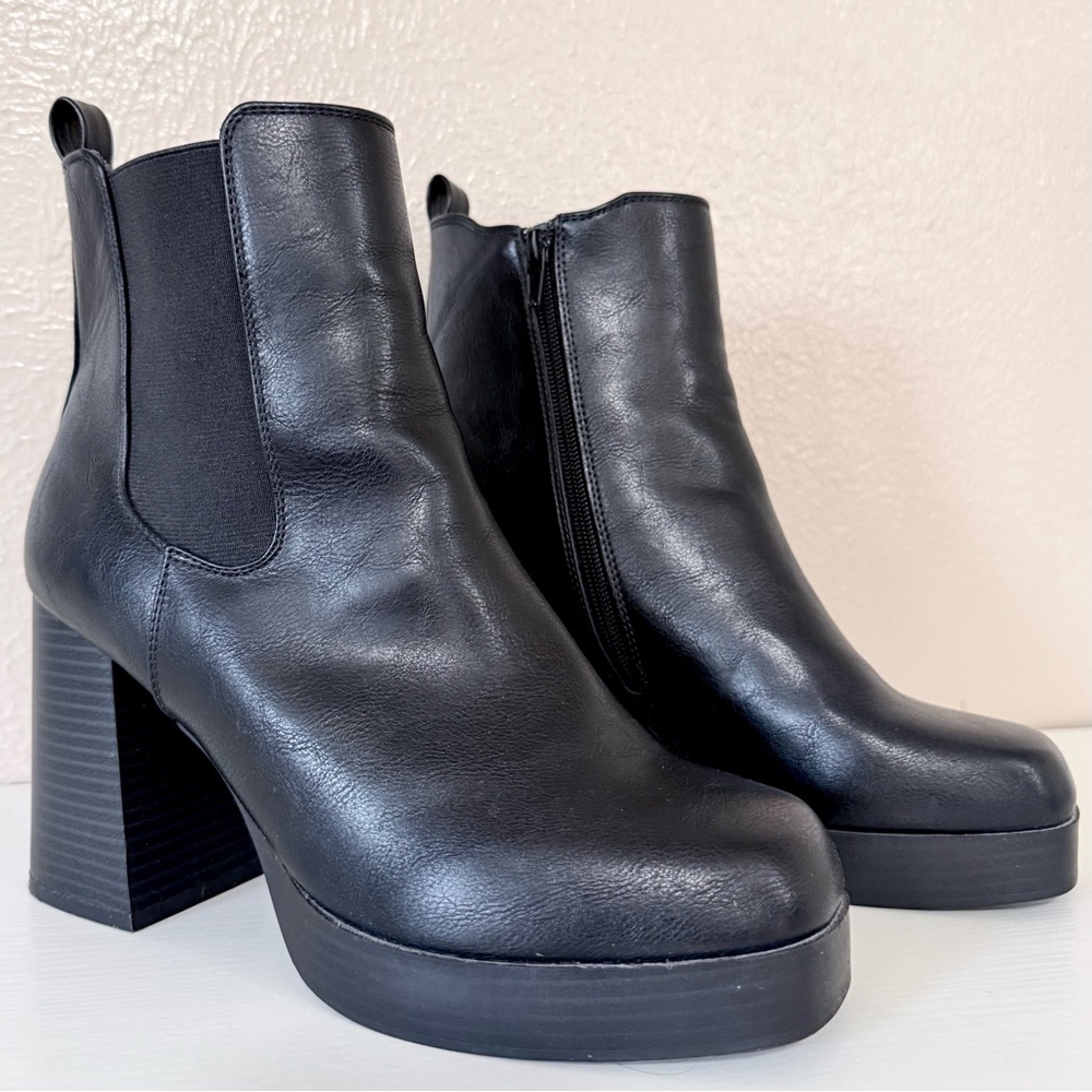 True Craft Black Ankle Booties